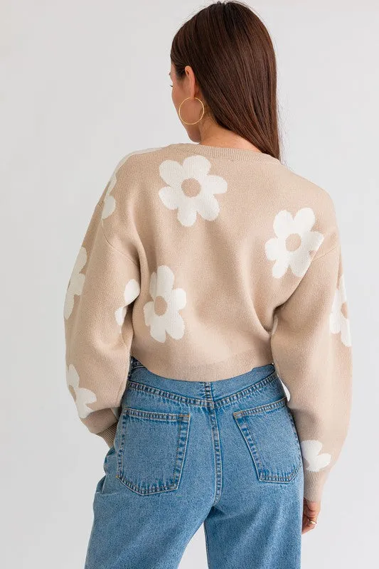 Crop Sweater with Daisy Pattern